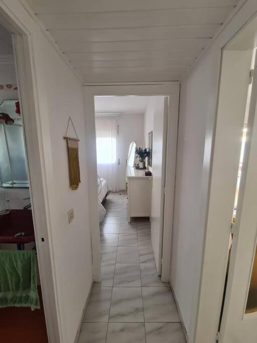 Nice Beachside 2-Bd Apt Near Barcelona Cunit Exterior foto